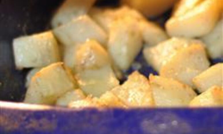 Рецепт картофель запеченный в духовке со сливочным маслом