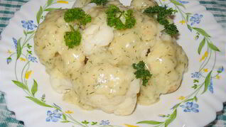 Цветная капуста с чесночным соусом