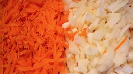 тушеная капуста под соусом