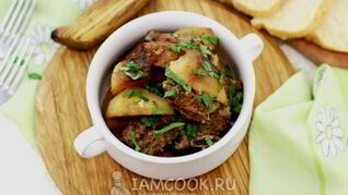 Тушеная картошка с ребрышками