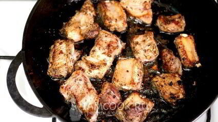 тушеная картошка с ребрышками