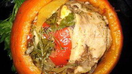 тыква, фаршированная курицей и овощами