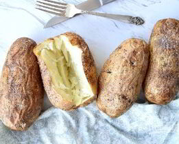 Запеченная картошка в кожуре