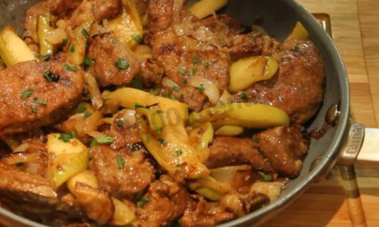 Рецепт говяжья печень жареная с луком