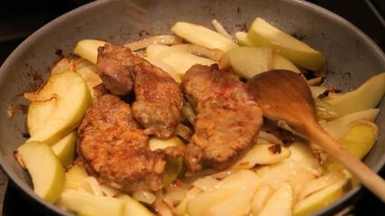 говяжья печень жареная с луком