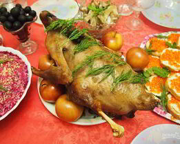 Гусь с гречкой, грибами и печенью в рукаве