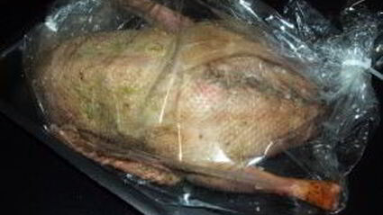 гусь с гречкой, грибами и печенью в рукаве