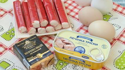 крабовые палочки, фаршированные печенью трески