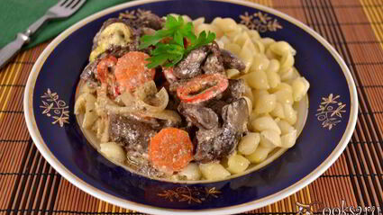 куриная печень с овощами в духовке