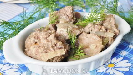 куриная печень тушеная в сметане