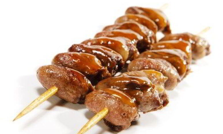 Рецепт куриные сердца и печень на шпажках