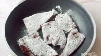 печень говяжья с луком