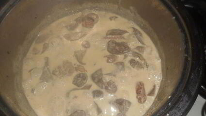 печень кролика в сливочном соусе