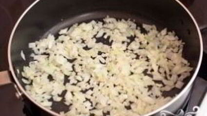 печень по-строгановски с грибами