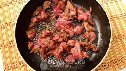 печень с картошкой в горшочке