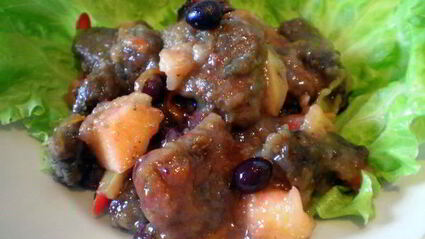 печень с яблоками и черной смородиной