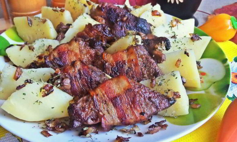 Рецепт печень в беконе с картофелем