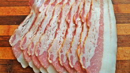 печень в беконе с картофелем