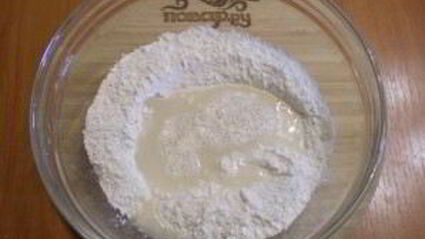 пельмени под соусом