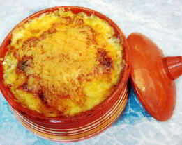 Пельмени с сыром в горшочке в духовке