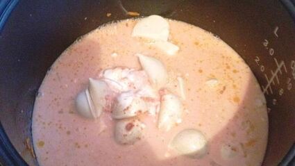 пельмени тушеные с соусом в мультиварке