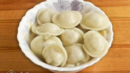 пельмени в горшочках с грибами