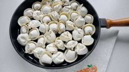 пельмени жареные под сыром