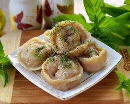 Вегетарианские пельмени с кабачками