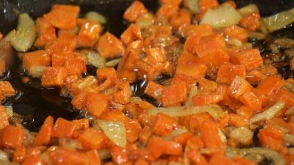 пилав с тушенкой и вареным нутом