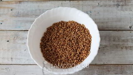 плов из гречки с грибами и орехами