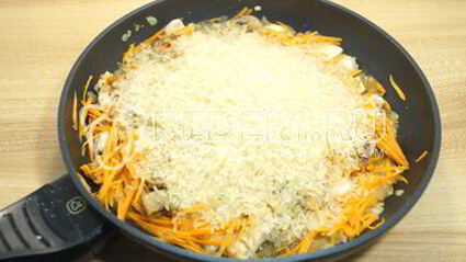 плов с курицей и грибами