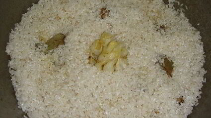 плов с курицей и курагой в духовке