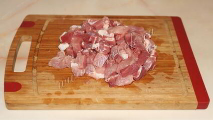 плов со свининой в горшочках