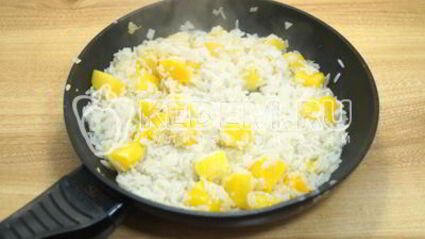 постный плов с тыквой и фасолью