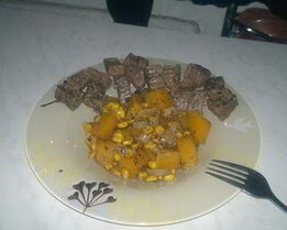 Быстрое рагу из тыквы и кукурузы и говядина тушеная в прованских травах