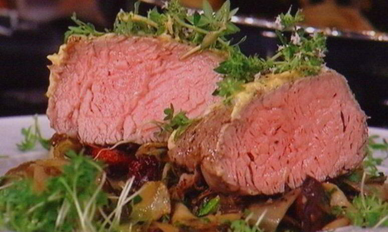 Рецепт филе телятины под апельсиново-горчичным соусом с грибным рагу