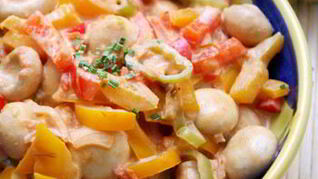 Грибное рагу с томатами