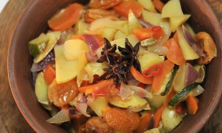 Рецепт картофельное рагу с курагой