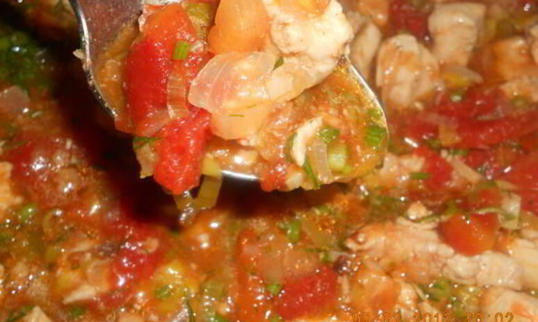 Рецепт куриное рагу с помидорами и луком