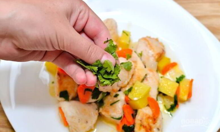 Рецепт овощное рагу из куриной грудки