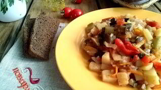 Овощное рагу с баклажанами и кабачками