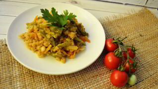 Овощное рагу с чечевицей