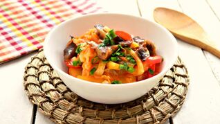 Овощное рагу с картофелем и грибами