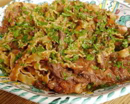 Паста с рагу из утки