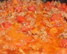 Рагу из говядины с помидорами