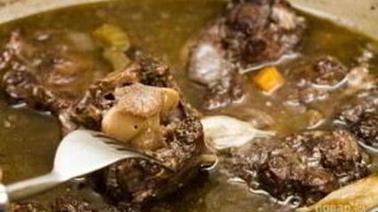 рагу из говяжьих хвостов