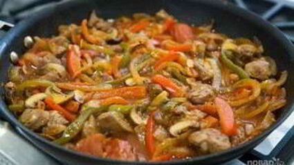 рагу из индейки с грибами