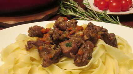 рагу из кролика в вине с тальятелле