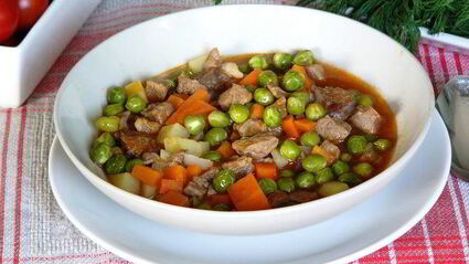 рагу из зеленого горошка с мясом