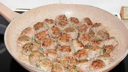 рагу с мясными шариками